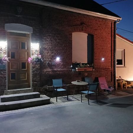 Gite A La Ferme Chez Magali Escaudoeuvres Exteriér fotografie